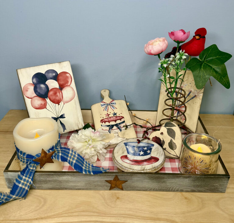 Rustic Patriotic Tray DIY (Using Transfers + Mini Decor Pieces)